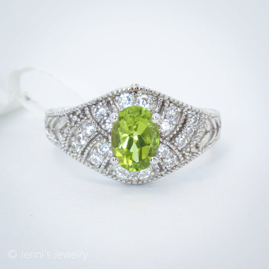 [DML-J16] Silver 925 Vintage Gorgeous Peridot Ring