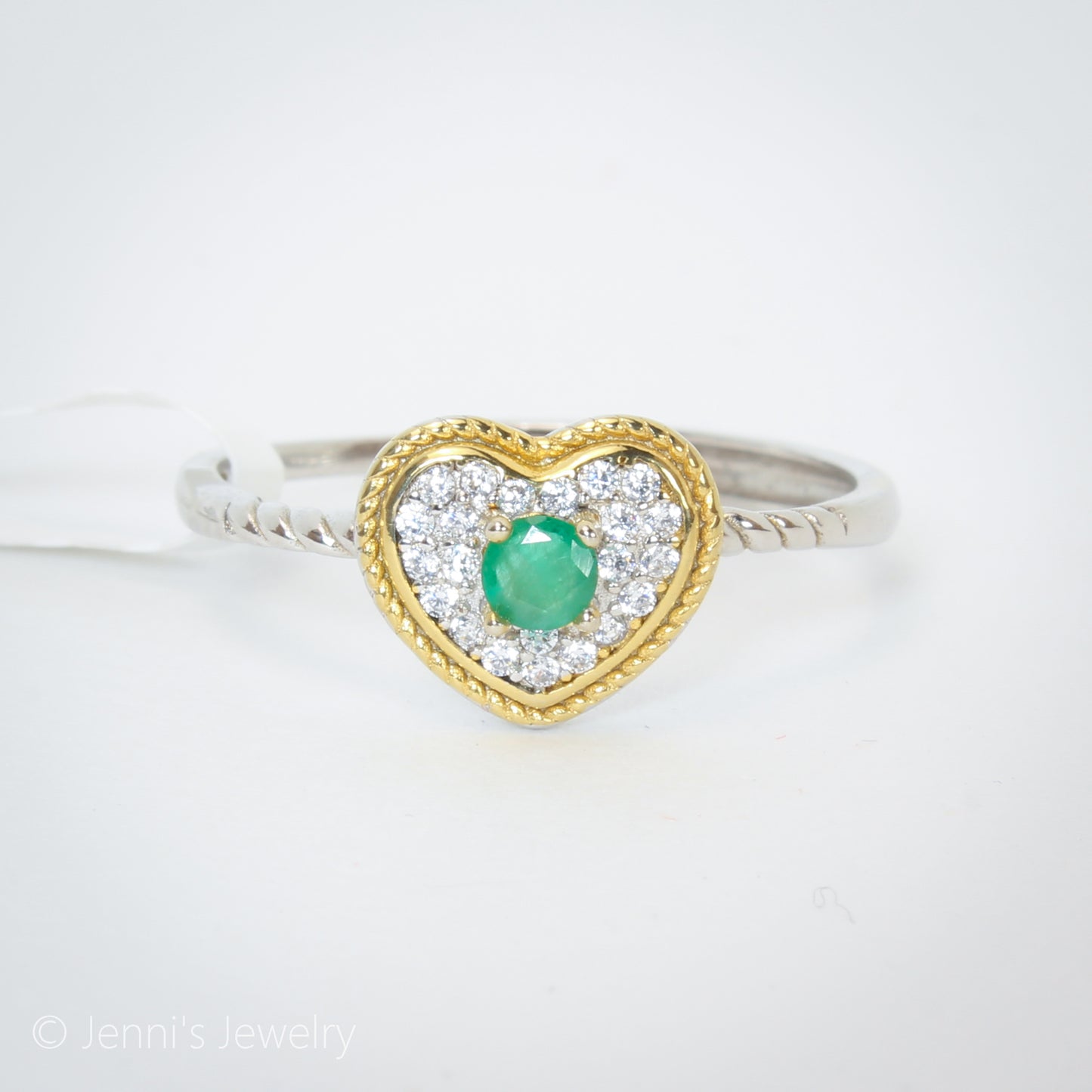 [GSJ-J32] Silver 925 Silver Inlaid Emerald Love Shape