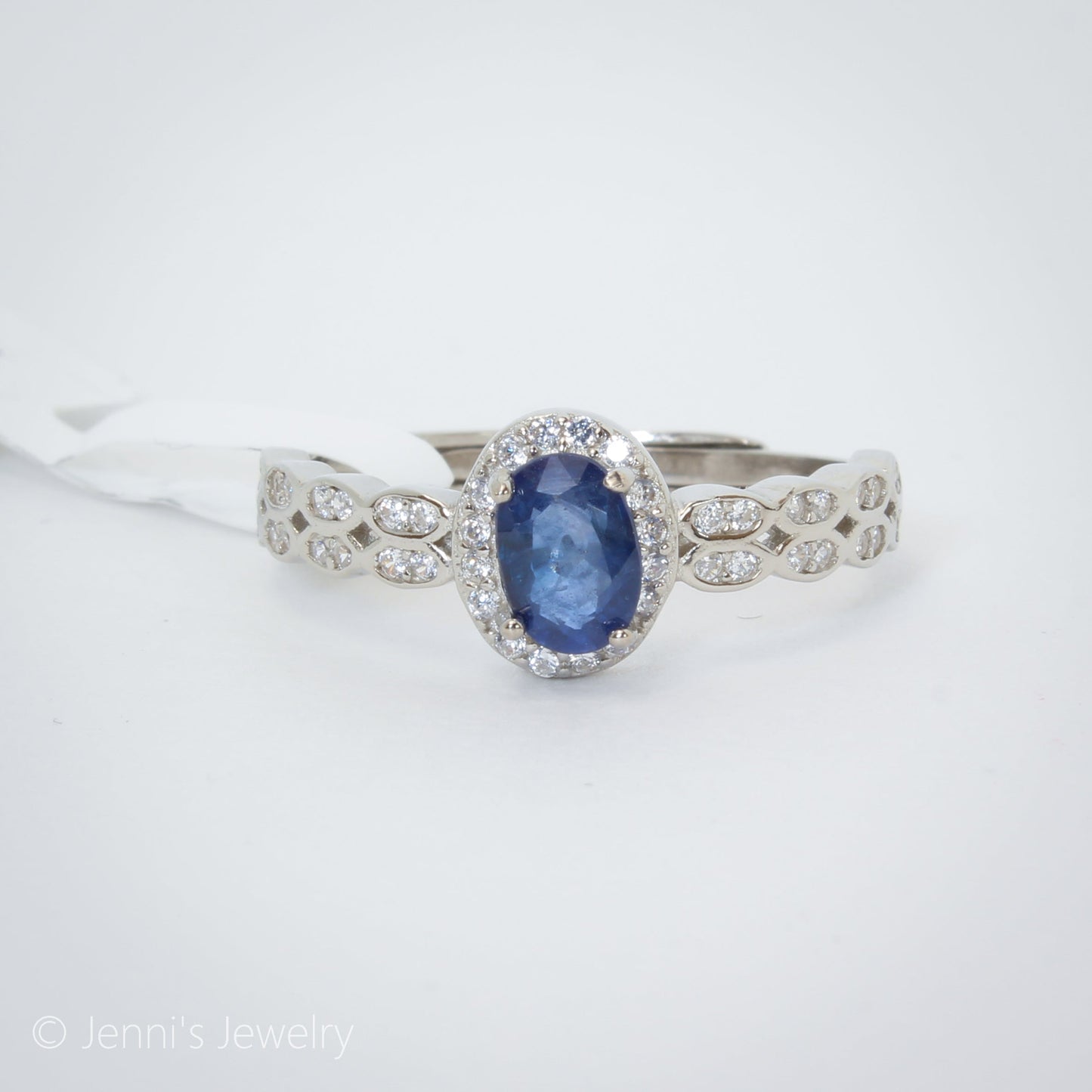 [JL-J20] Silver 925 Dainty Halo Blue Sapphire Ring