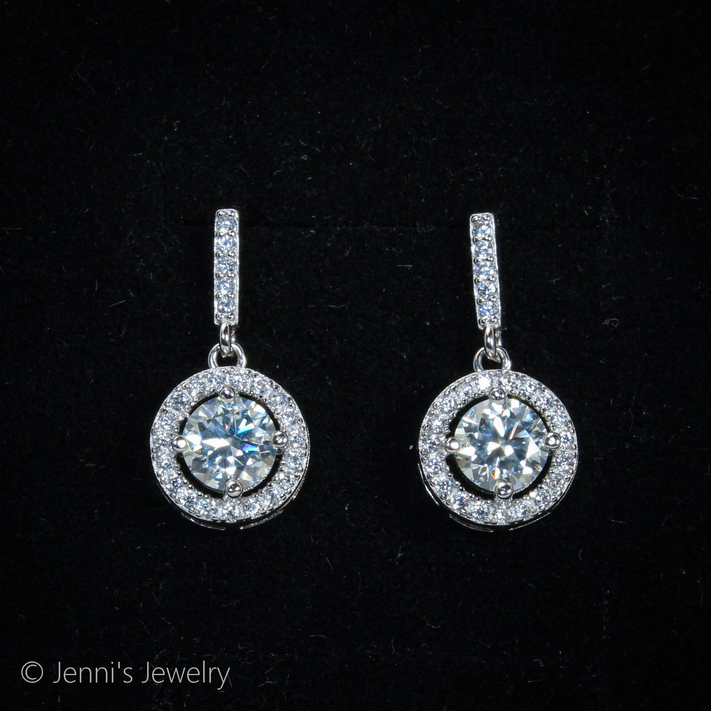 [YY-E0003] Silver 925 1 CT Dangling Moissanite Earrings