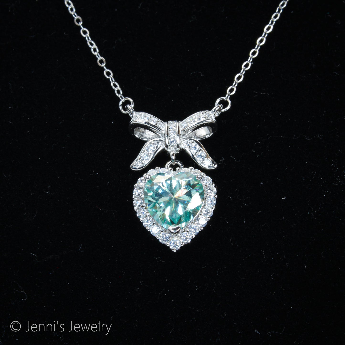 [YY-X2001] Silver 925 2 CT Heart Bowtie Green Moissanite Necklace